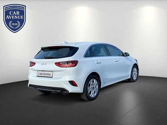 Gebraucht Kia Ceed Vision 160 PS (117 kW) 2023 Weiß grau Kleinwagen