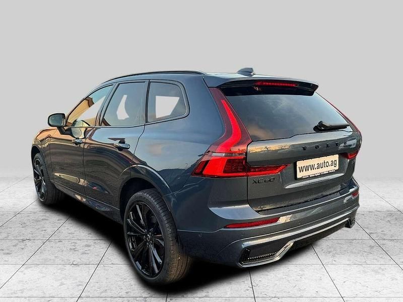 Neu Volvo XC60 Plus 455 PS (334 kW) 2025 Denim blue SUV