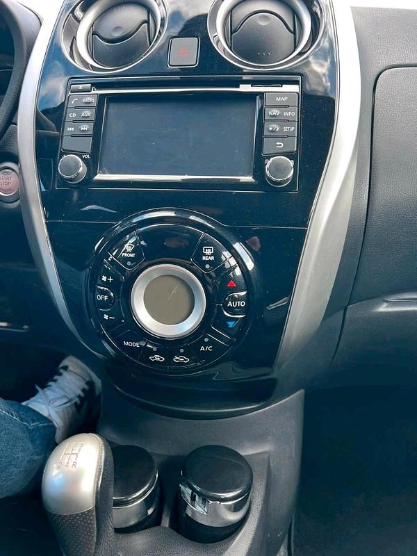 Gebraucht Nissan Note Acenta 98 PS (72 kW) 2015 Silber Kleinwagen