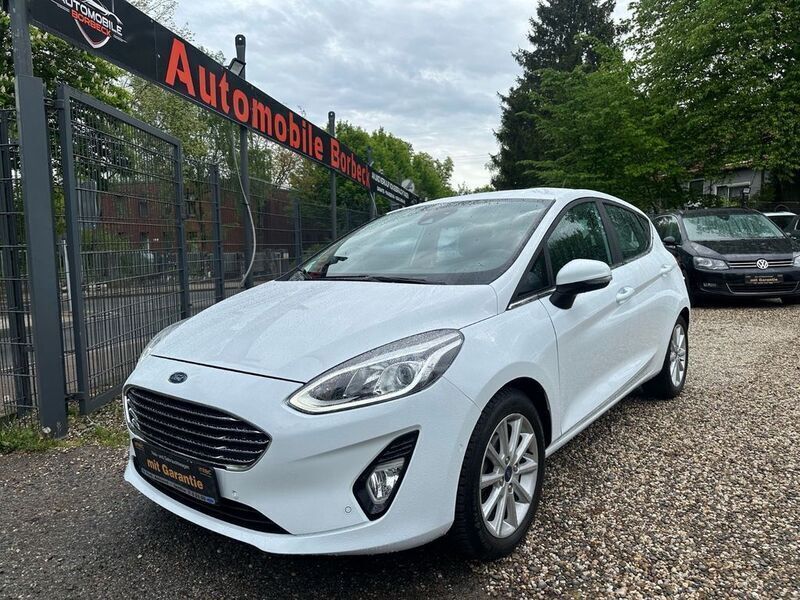 Weiß Gebraucht 2019 Ford Fiesta Titanium Kleinwagen | 11.500 € (Guter Preis) - Bild 1/4