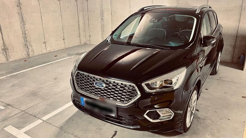Gebraucht Ford Kuga Vignale 150 PS (110 kW) 2019 Schwarz SUV