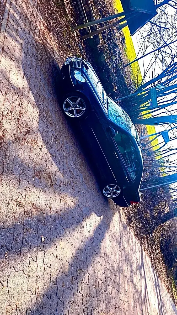 Używany Mercedes C320 218 KM (160 kW) 2000 Niebieski Sedan/Limuzyna