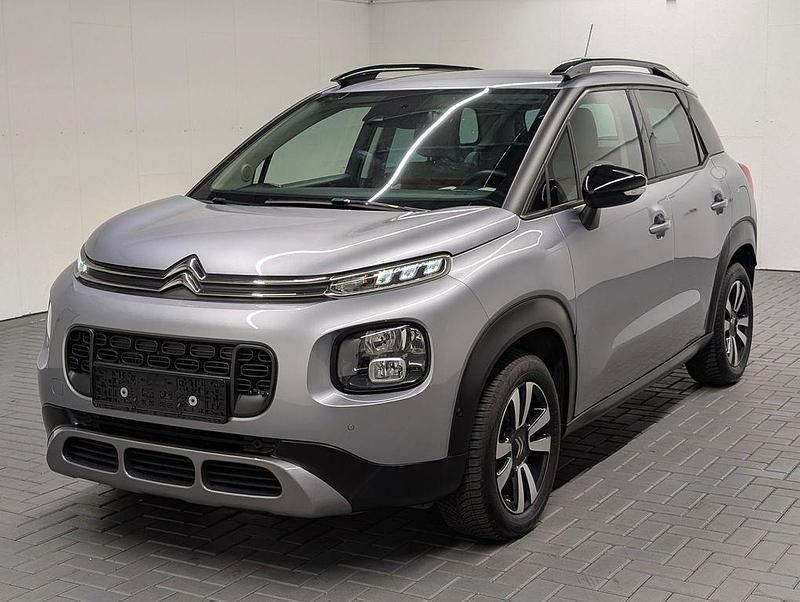 Grau artense met. Gebraucht 2020 Citroën C3 Aircross Shine SUV | 14.980 € (Fairer Preis) - Bild 1/4