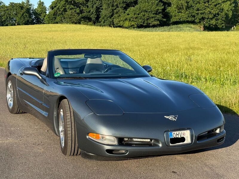 Grau Gebraucht 2003 Corvette C5 Cabrio | 27.500 € (Etwas zu teuer) - Bild 1/4