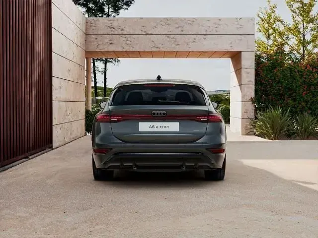 Neu Audi A6 e-tron Sport 314 kW (428 PS) 2026 Grau Kombi