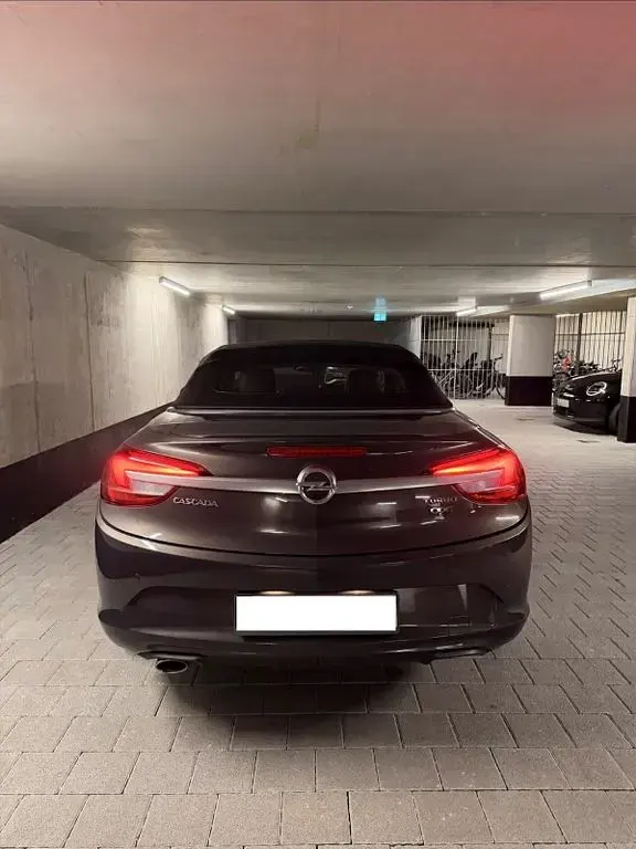 Gebraucht Opel Cascada Edition 170 PS (125 kW) 2012 Grau Cabrio