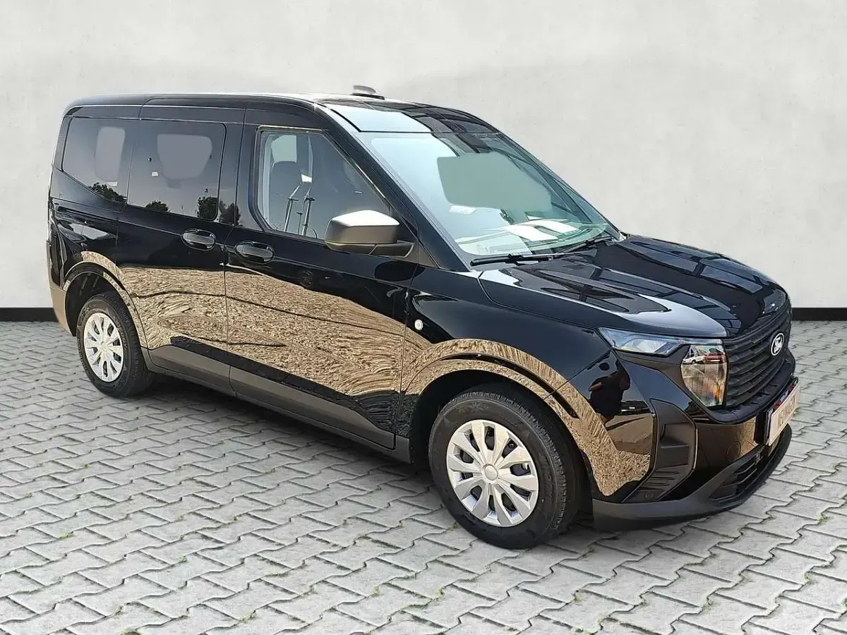 Neu Ford Tourneo Courier Trend 125 PS (91 kW) 2026 Schwarz Van / Kleinbus