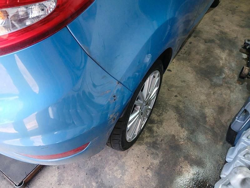 Gebraucht Ford Fiesta 100 PS (73 kW) 2011 Blau Kleinwagen