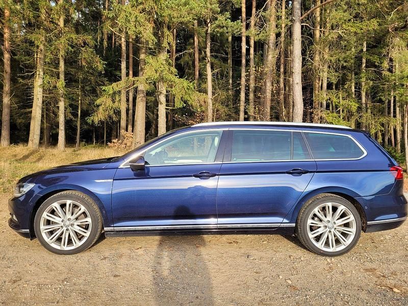 Gebraucht VW Passat Highline 239 PS (175 kW) 2017 Blau Kombi