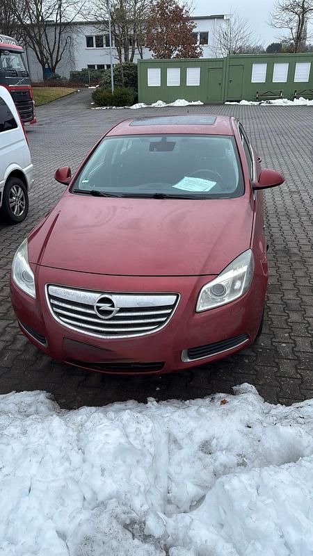 Gebraucht Opel Insignia 163 PS (119 kW) 2009 Rot Limousine