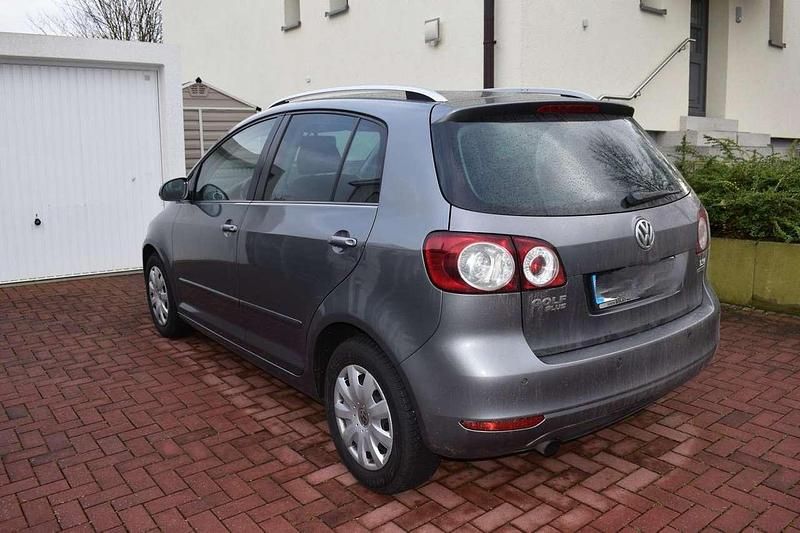 Grau Gebraucht 2010 VW Golf Team Limousine | 3.700 € (Fairer Preis) - Bild 1/4