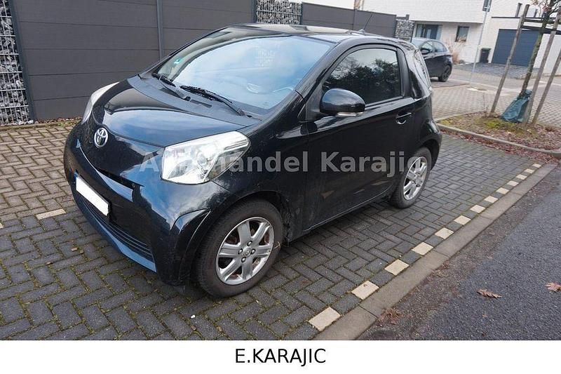 Gebraucht Toyota iQ Basis 68 PS (50 kW) 2009 Schwarz Kleinwagen