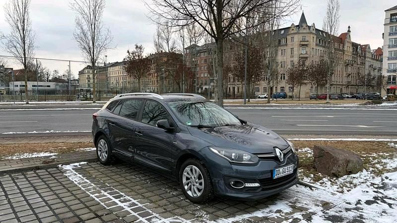 Grau Gebraucht 2015 Renault Mégane GrandTour LIMITED Kombi | 4.900 € (Fairer Preis) - Bild 1/4
