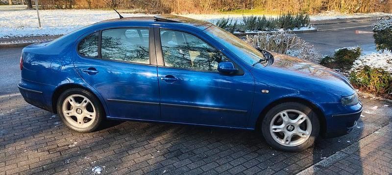 Gebraucht Seat Toledo 150 PS (110 kW) 1999 Blau Limousine
