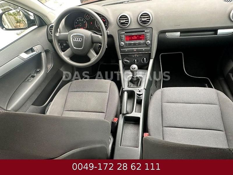 Gebraucht Audi A3 Attraction 102 PS (75 kW) 2009 Schwarz Limousine