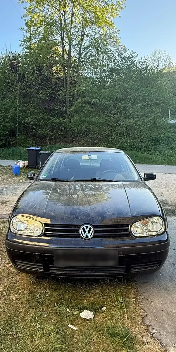 Second-hand VW Golf IV 75 CP (55 kW) 2002 Negru Break