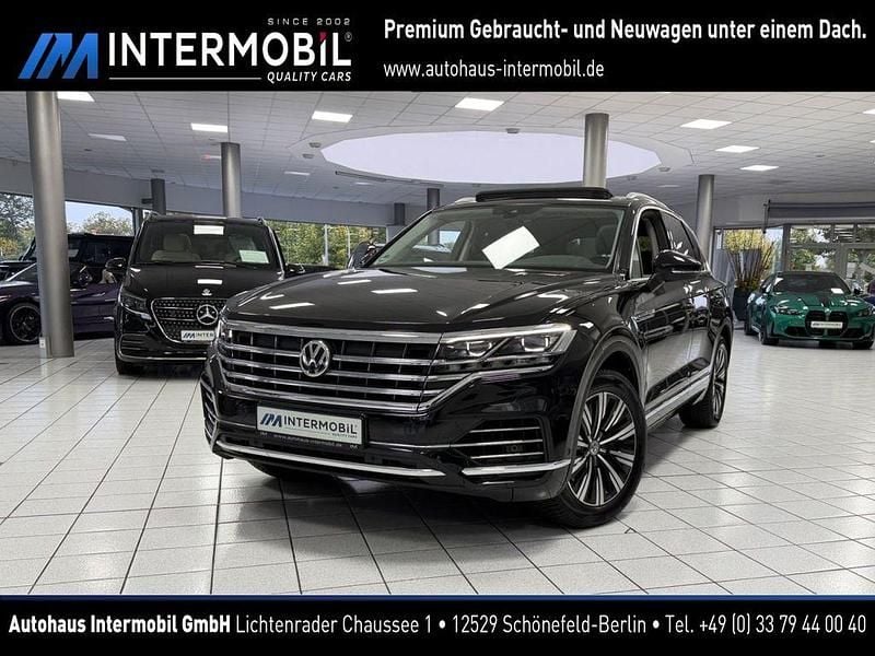 Deep black perleffekt Gebraucht 2018 VW Touareg Elegance SUV | 43.990 € (Fairer Preis) - Bild 1/4