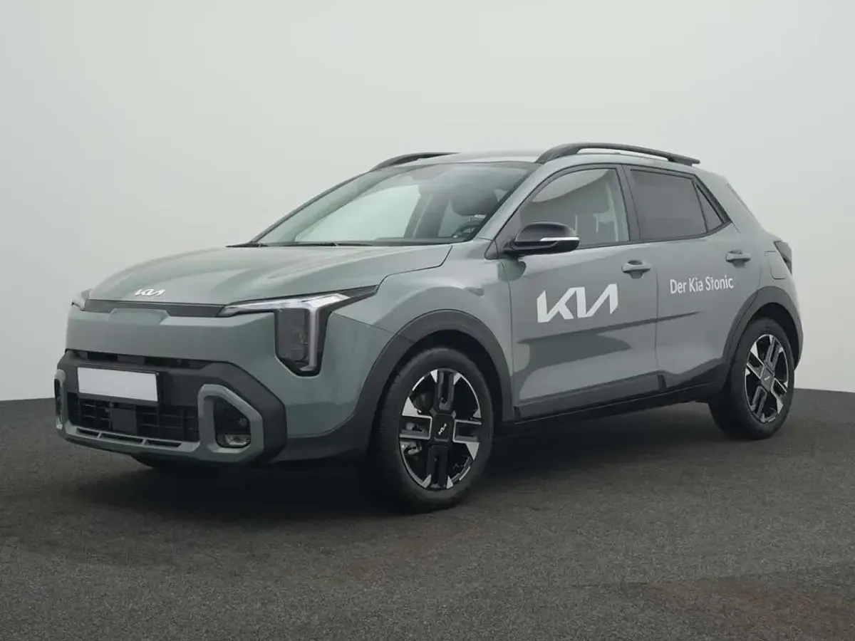 Gebraucht Kia Stonic 116 PS (85 kW) 2026 Adventurous green SUV