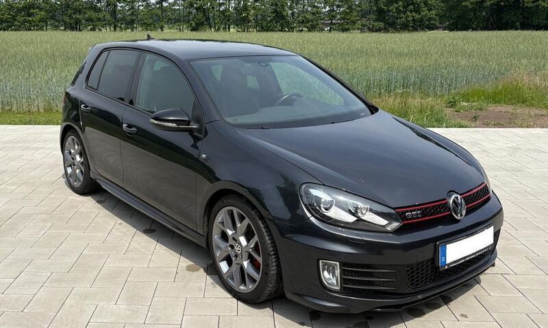 Grau Gebraucht 2011 VW Golf VI Edition Limousine | 10.500 € (Fairer Preis) - Bild 1/4