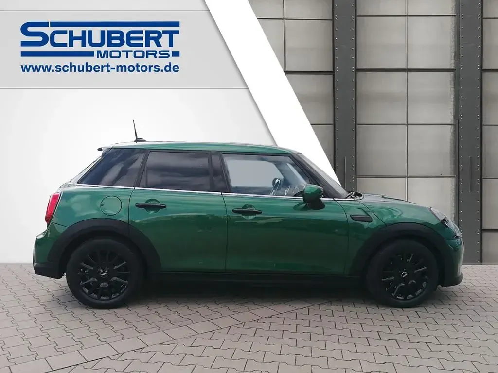 Gebraucht Mini ONE Classic 102 PS (75 kW) 2022 Grün Kleinwagen