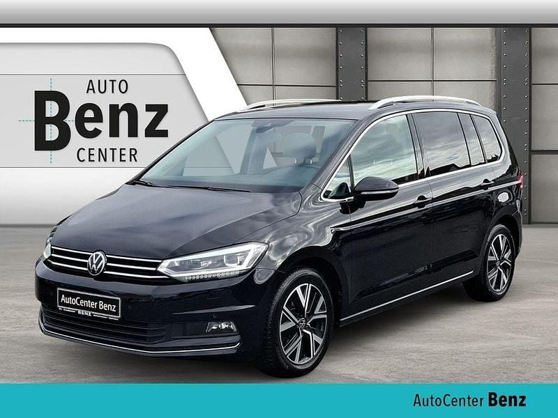 Deep black perleffekt Gebraucht 2021 VW Touran Highline Van / Kleinbus | 16.990 € (Superpreis) - Bild 1/4