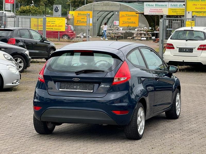 Gebraucht Ford Fiesta Trend 60 PS (44 kW) 2009 Blau Kleinwagen