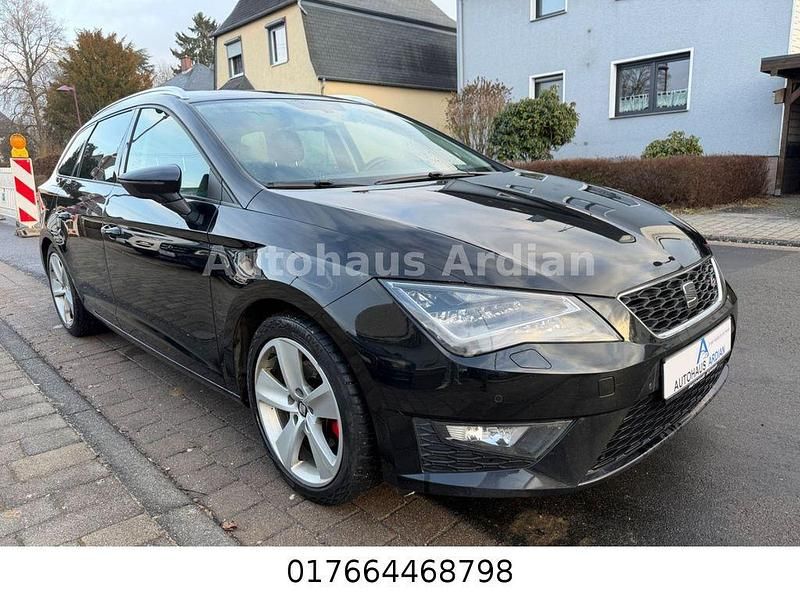 Schwarz Gebraucht 2015 Seat Leon ST FR Kombi | 6.799 € (Fairer Preis) - Bild 1/4