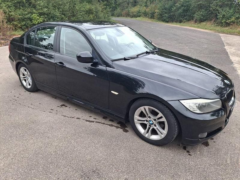 Gebraucht BMW 318 Performance 143 PS (105 kW) 2010 Schwarz Limousine