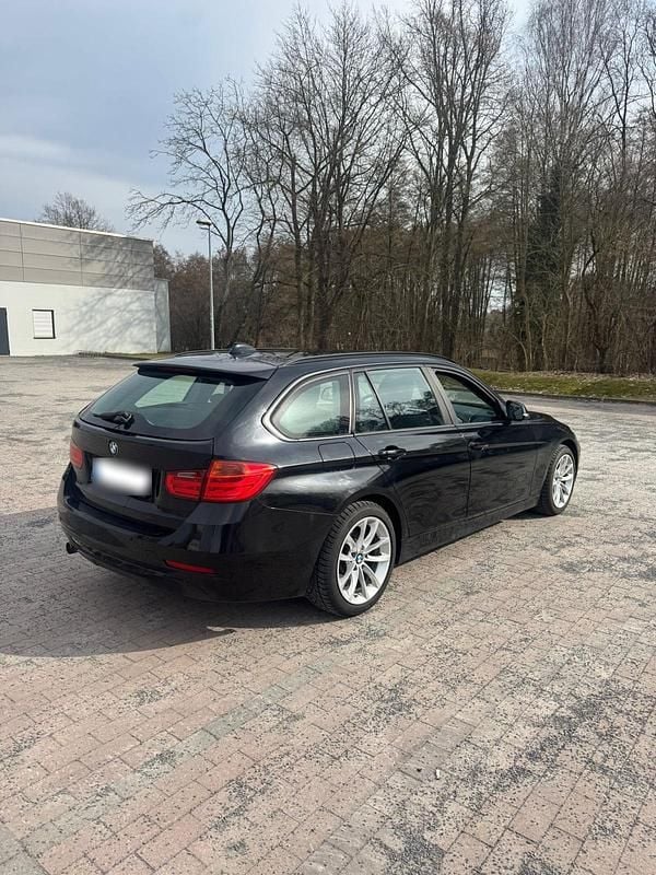 Gebraucht BMW 320 184 PS (135 kW) 2014 Schwarz Kombi