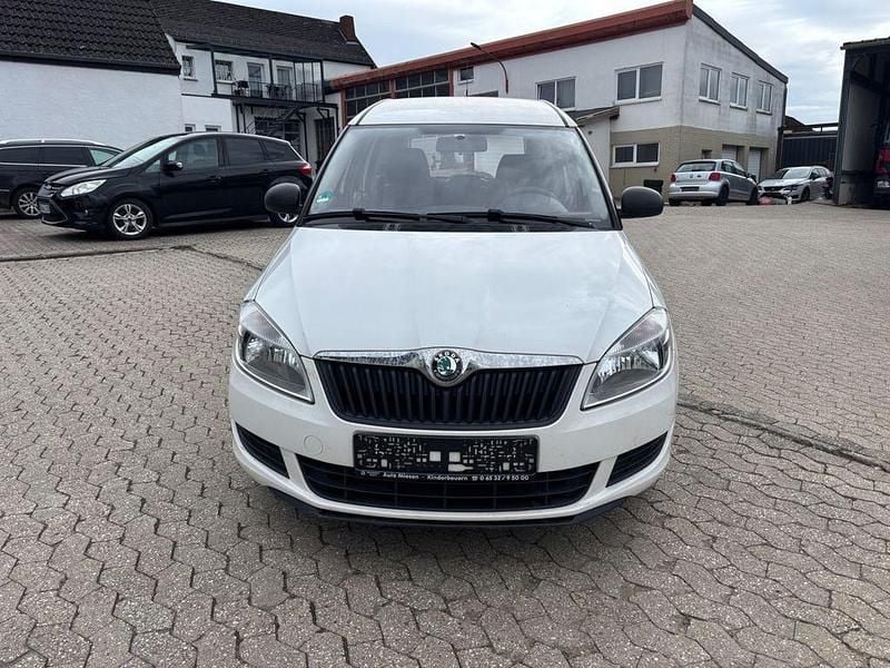 Gebraucht Skoda Roomster Plus Edition 69 PS (50 kW) 2011 Weiß Van / Kleinbus