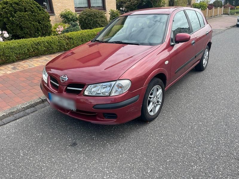 Rot Gebraucht 2002 Nissan Almera Limousine | 2.000 € (Fairer Preis) - Bild 1/4