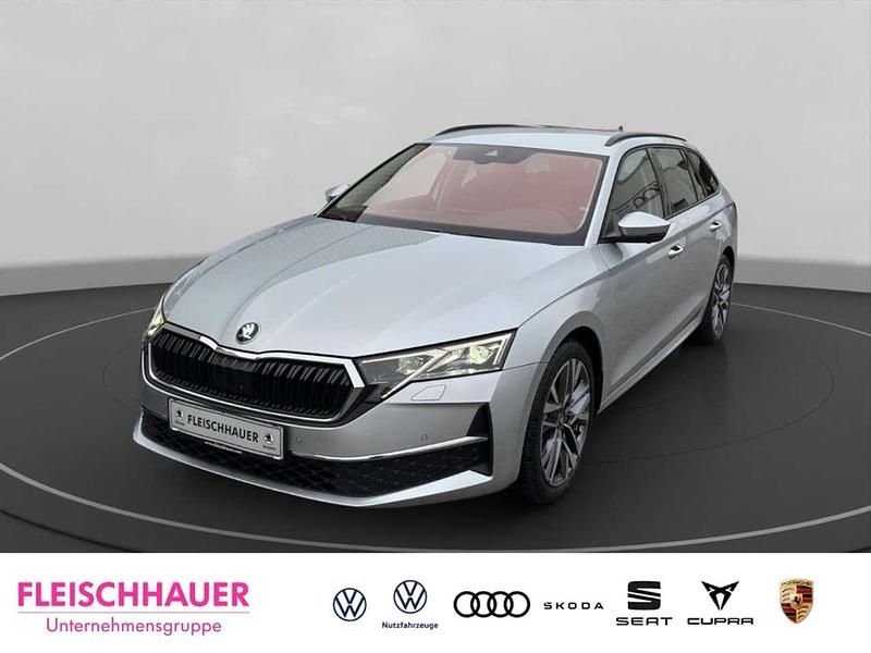 Brilliantsilber metallic Gebraucht 2025 Skoda Octavia Selection Kombi | 43.990 € - Bild 1/4