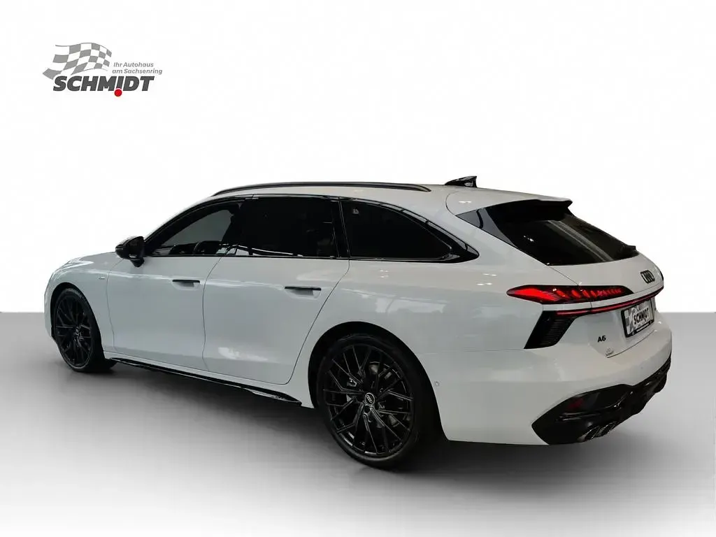 Gebraucht Audi A6 Sport 204 PS (150 kW) 2026 Gletscherweiß metallic Kombi
