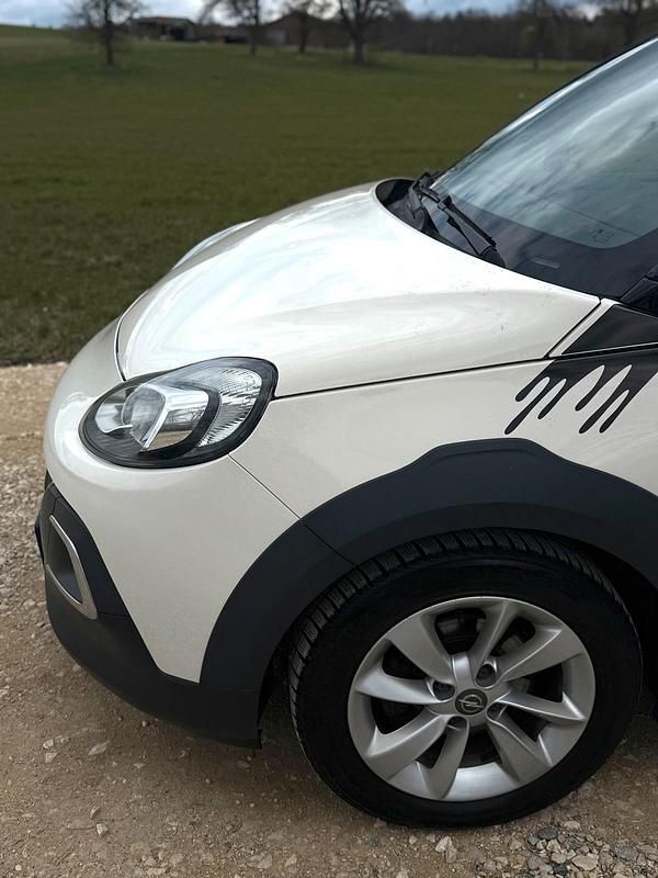 Gebraucht Opel Adam Rocks Rocks 80 PS (58 kW) 2014 Weiß Kleinwagen