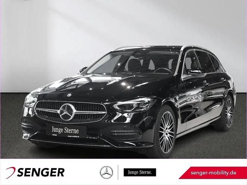 Schwarz Gebraucht 2023 Mercedes C180 Avantgarde Limousine | 31.770 € (Guter Preis) - Bild 1/1
