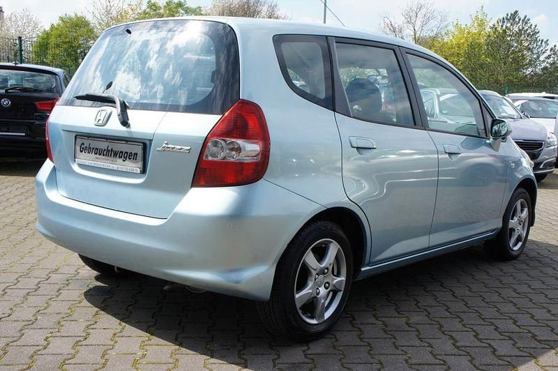 Gebraucht Honda Jazz 77 PS (56 kW) 2008 Blau Kleinwagen