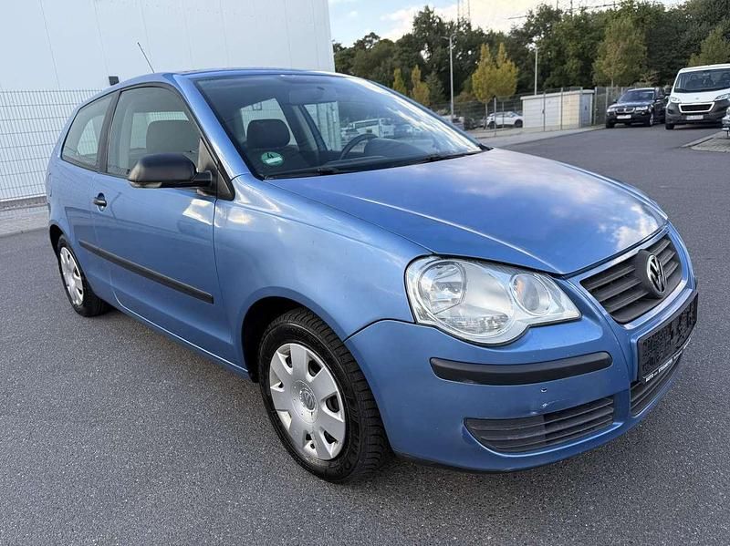 Gebraucht VW Polo Trendline 69 PS (50 kW) 2008 Tossablau metallic Limousine