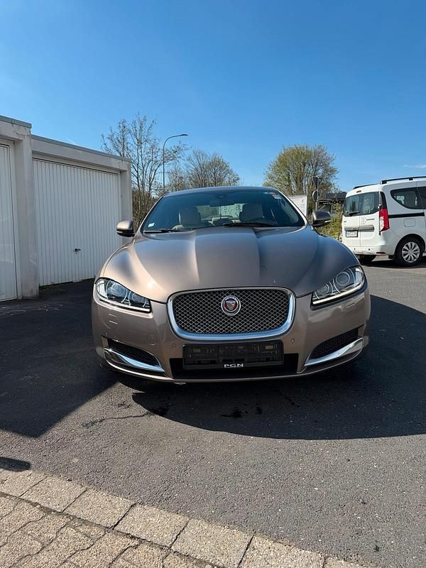 Gebraucht Jaguar XF 200 PS (147 kW) 2015 Limousine
