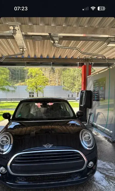 Usado Mini ONE 102 CV (75 kW) 2019 Negro Utilitario