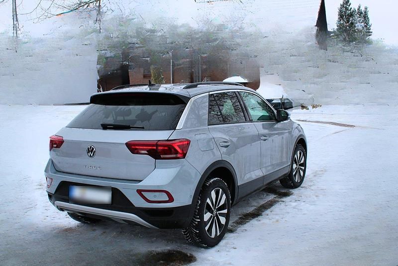 Gebraucht VW T-Roc Move 150 PS (110 kW) 2024 Silber SUV