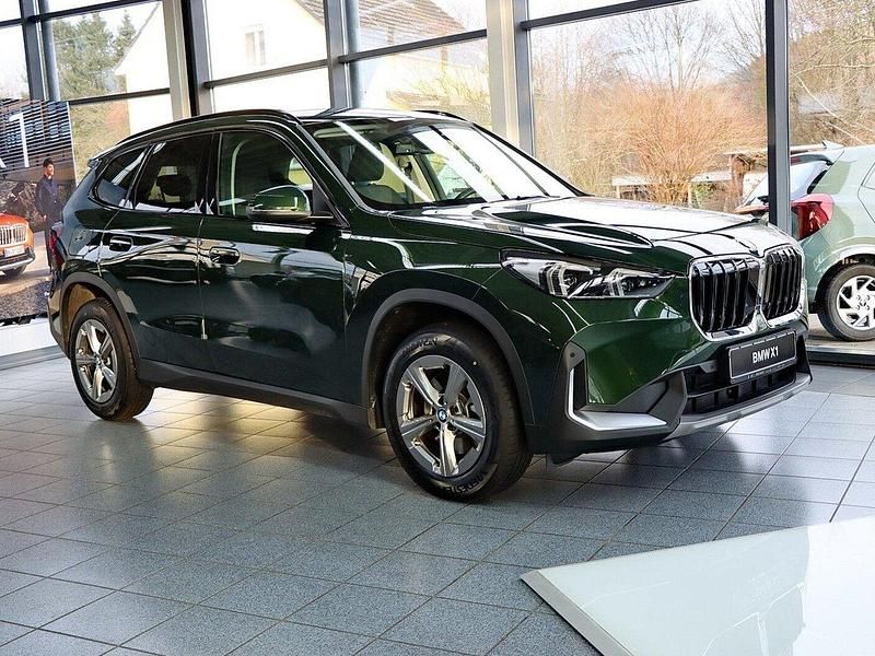 Gebraucht BMW X1 Efficient Dynamics 156 PS (114 kW) 2025 Sanremo green SUV