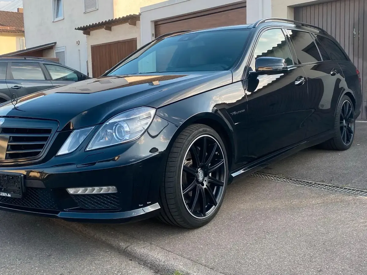 Gebraucht Mercedes E63 AMG AMG 525 PS (386 kW) 2012 Schwarz Kombi