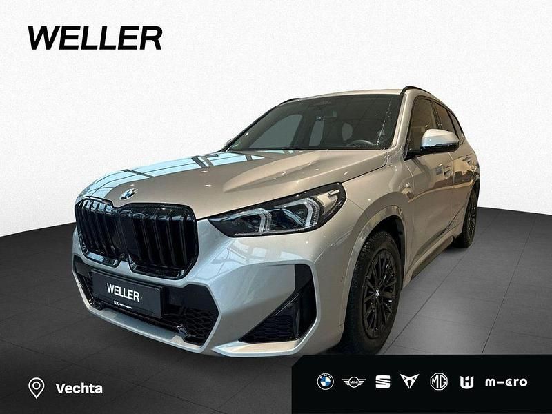 Spacesilber (silber) Gebraucht 2024 BMW X1 M Sport SUV | 43.950 € (Fairer Preis) - Bild 1/4