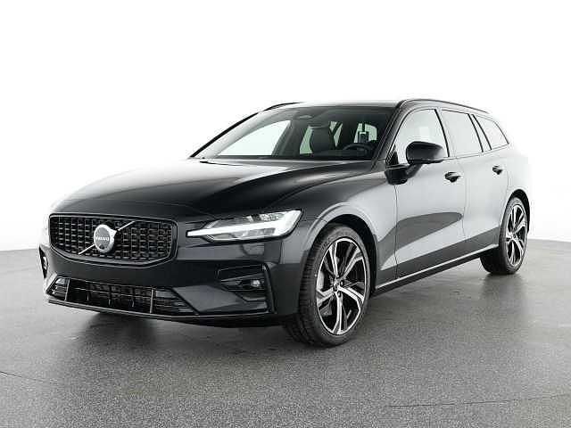 Gebraucht Volvo V60 145 PS (106 kW) 2025 Kombi
