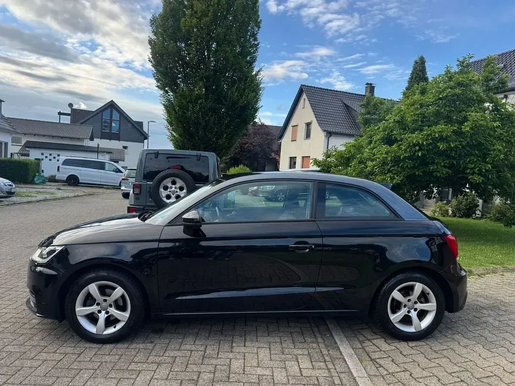 Gebraucht Audi A1 Sport 90 PS (66 kW) 2016 Schwarz Kleinwagen