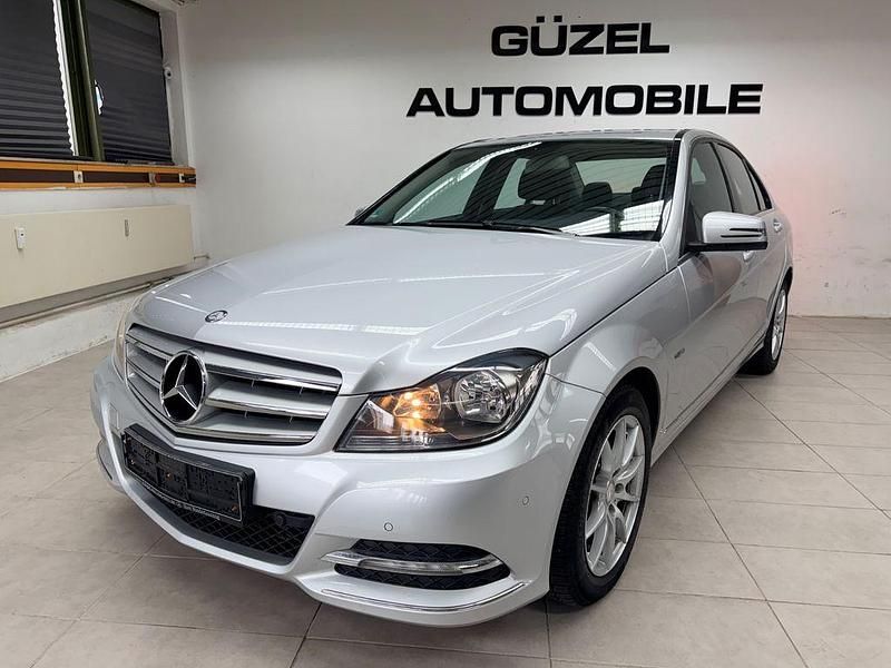 Gebraucht Mercedes C220 Avantgarde 170 PS (125 kW) 2012 Silber Limousine