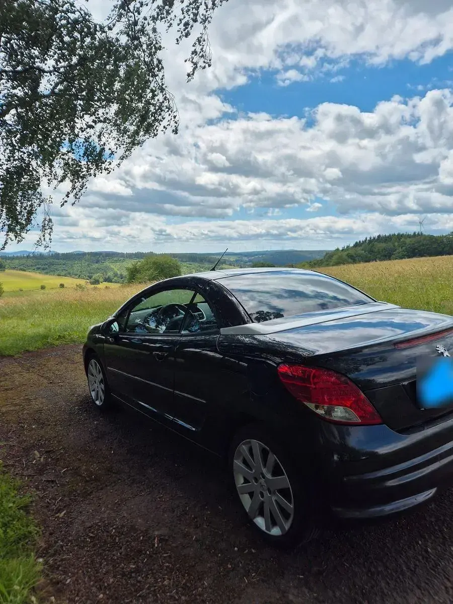 Gebraucht Peugeot 207 CC Roland Garros 111 PS (81 kW) 2013 Schwarz Cabrio