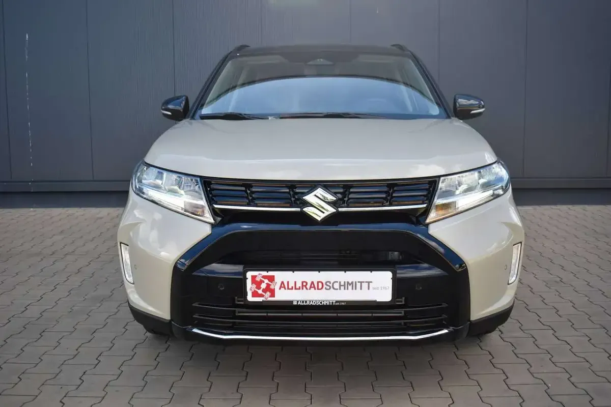 Gebraucht Suzuki Vitara Comfort+ 109 PS (80 kW) 2026 Schwarz SUV