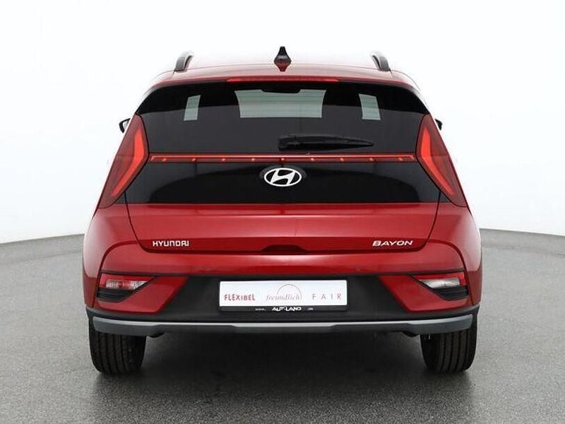 Neu Hyundai Bayon 101 PS (74 kW) 2025 Rot SUV