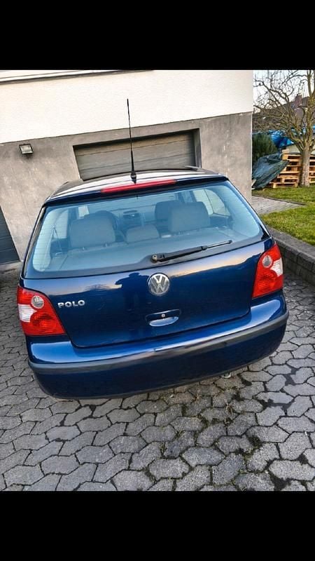 Gebraucht VW Polo 54 PS (39 kW) 2004 Blau Kleinwagen